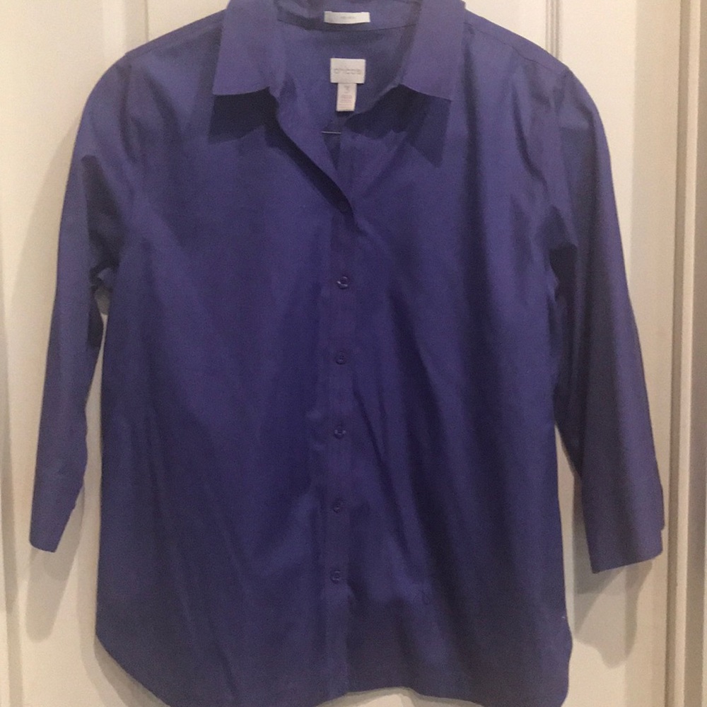 No iron Chico’ s size 3 button down shirt